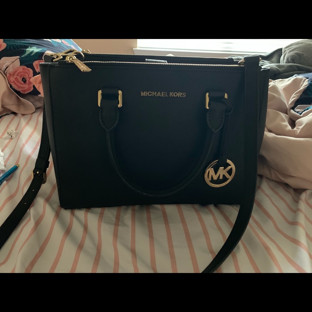 Michael kors purse